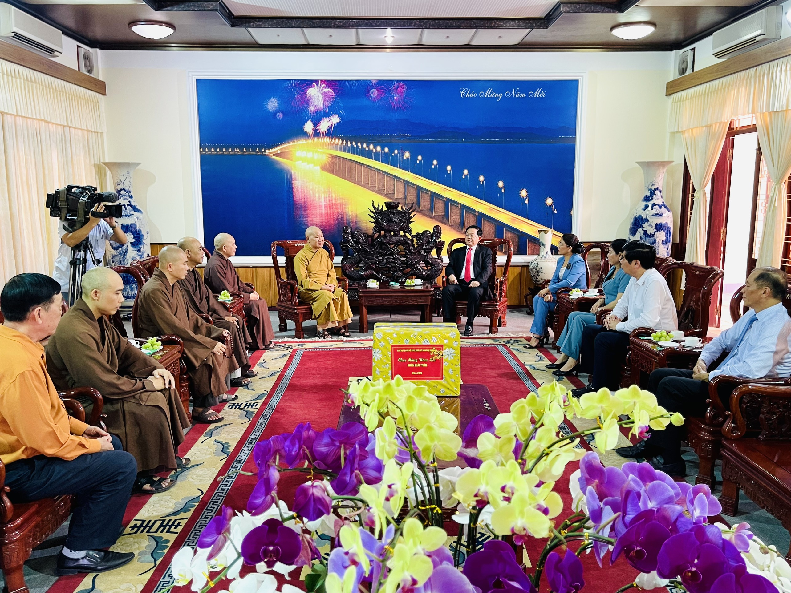 Thường trực Ban Trị sự Phật giáo tỉnh thăm và chúc Tết lãnh đạo Tỉnh ủy